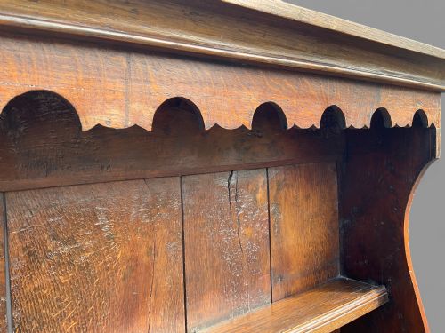 A VERY GOOD WELSH DRESSER FROM LLANWRST AREA C 1750 - ADDITIONAL PHOTO 15