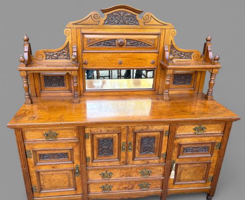 A SUPERB POLLARD OAK DRESSER - ADDITIONAL PHOTO 1