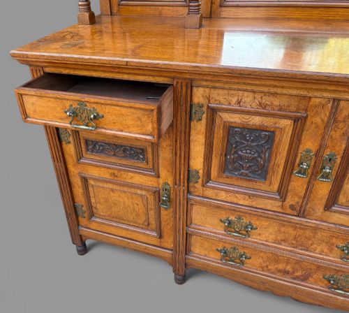 A SUPERB POLLARD OAK DRESSER - ADDITIONAL PHOTO 7