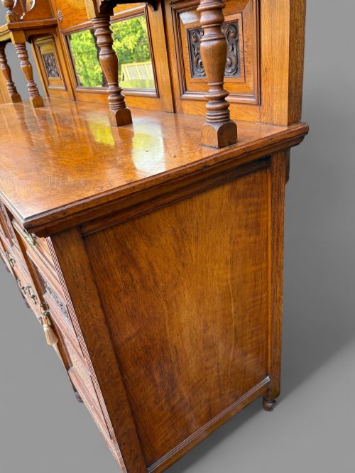A SUPERB POLLARD OAK DRESSER - ADDITIONAL PHOTO 10