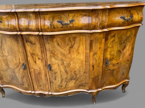 AN IMPOSING BURR WALNUT SIDEBOARD - ADDITIONAL PHOTO 2