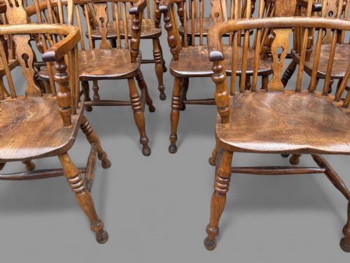 A MATCHING SET OF 10 WINDSOR ARMCHAIRS IN ASH AND ELM - ADDITIONAL PHOTO 3