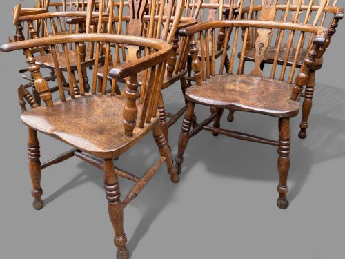 A MATCHING SET OF 10 WINDSOR ARMCHAIRS IN ASH AND ELM - ADDITIONAL PHOTO 5