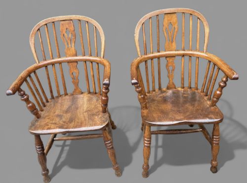 A MATCHING SET OF 10 WINDSOR ARMCHAIRS IN ASH AND ELM - ADDITIONAL PHOTO 6
