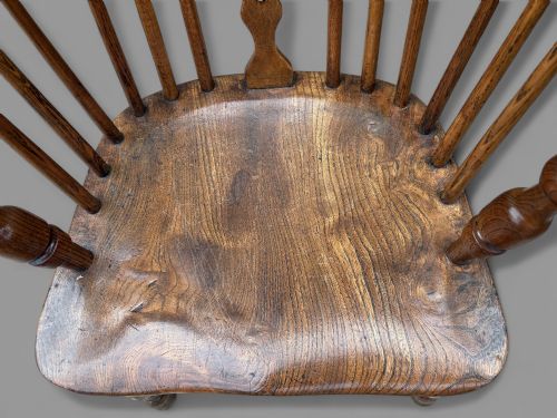 A MATCHING SET OF 10 WINDSOR ARMCHAIRS IN ASH AND ELM - ADDITIONAL PHOTO 8