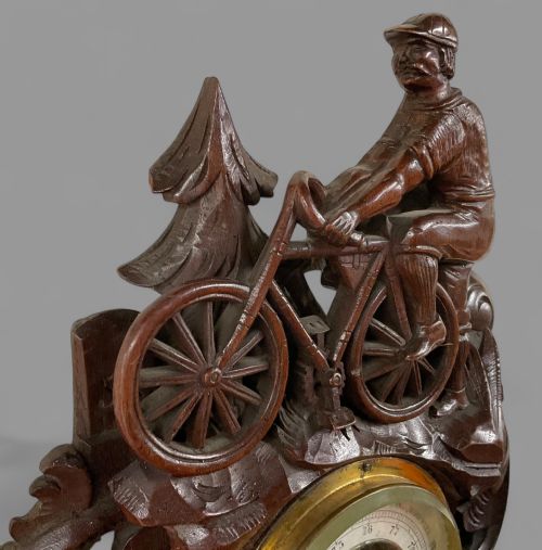 A FABULOUS BLACK FOREST BAROMETER FRAME - ADDITIONAL PHOTO 4
