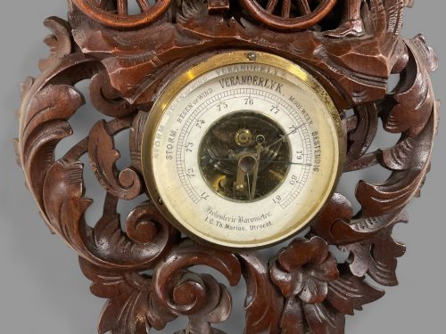 A FABULOUS BLACK FOREST BAROMETER FRAME - ADDITIONAL PHOTO 7