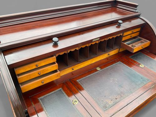 A VERY IMPRESSIVE AND LARGE 19TH CENTURY CYLINDER DESK - ADDITIONAL PHOTO 7