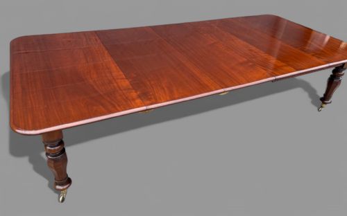 A GOOD WILLIAM IV EXTENDING DINING TABLE IN MAHOGANY - ADDITIONAL PHOTO 1