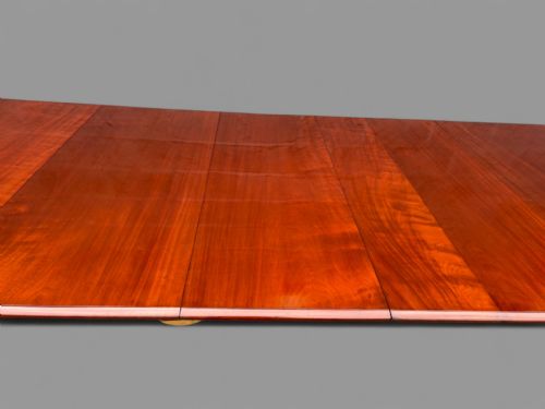 A GOOD WILLIAM IV EXTENDING DINING TABLE IN MAHOGANY - ADDITIONAL PHOTO 6