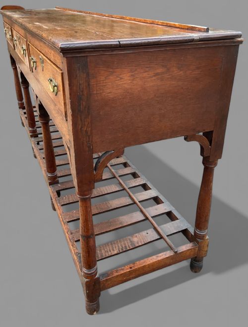 A GEORGIAN OAK SERVING DRESSER - ADDITIONAL PHOTO 2