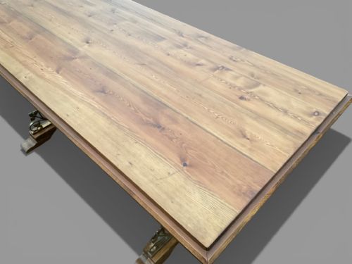 A VERY UNUSUAL PINE TOPPED KITCHEN TABLE - ADDITIONAL PHOTO 1