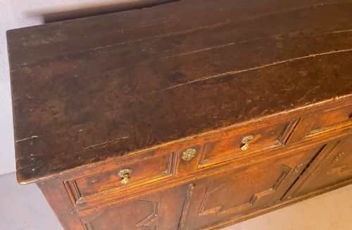 EARLY 18TH CENTURY OAK DRESSER GEOMETRIC FRONT PANELS - ADDITIONAL PHOTO 12