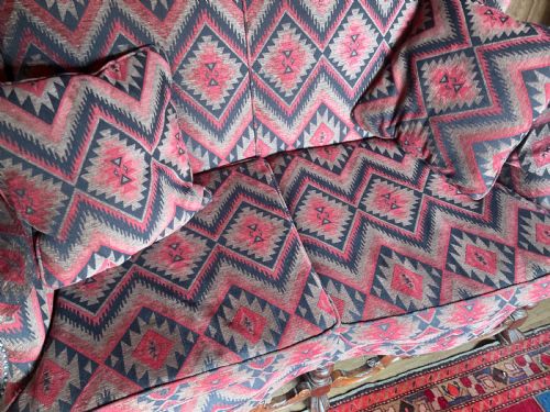 SUPER 2 SEATER SOFA LIBERTIES RETAIL - ADDITIONAL PHOTO 3