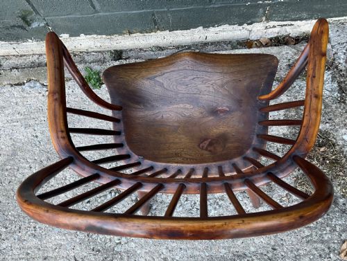 A RARE YEW WOOD WINDSOR CHAIR BY JOHN BRAND OF SLEAFORD - ADDITIONAL PHOTO 3
