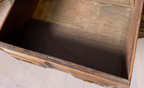 A VERY GOOD LATE 17TH C OAK SERVING DRESSER - ADDITIONAL PHOTO 11