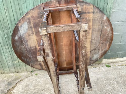 A SUPER LARGE 17TH C GATE TABLE IN OAK SEAT 8 - ADDITIONAL PHOTO 15