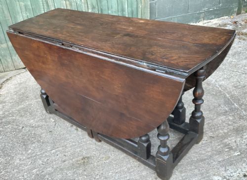 A SUPER LARGE 17TH C GATE TABLE IN OAK SEAT 8 - ADDITIONAL PHOTO 20