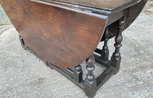 A SUPER LARGE 17TH C GATE TABLE IN OAK SEAT 8 - ADDITIONAL PHOTO 22