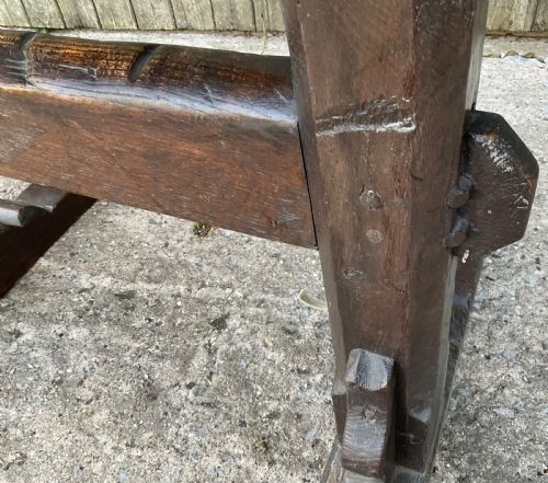 A SMALL HALL TABLE IN OAK 17TH CENTURY - ADDITIONAL PHOTO 4