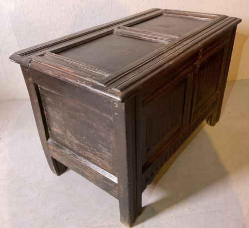 A NICE SMALL 17TH C COFFER LINEN FOLD PANEL - ADDITIONAL PHOTO 3