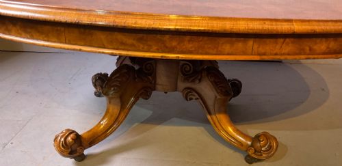 A BURR WALNUT VICTORIAN COFFEE TABLE - ADDITIONAL PHOTO 4