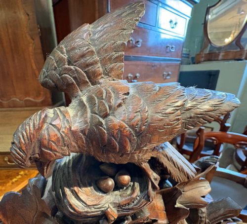 A SUPER BLACK FOREST CUCKOO CLOCK WORKING ORDER - ADDITIONAL PHOTO 4