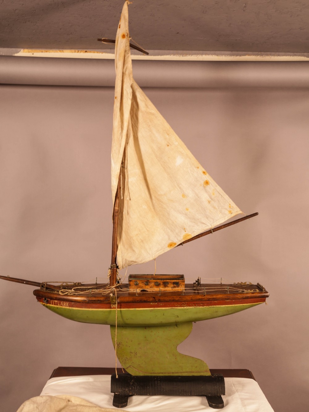 Victorian Pond Yacht 