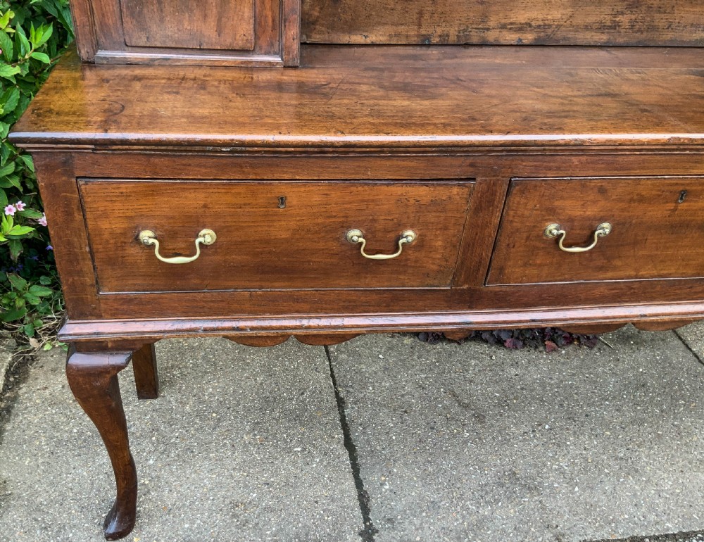 A Georgian Oak Dresser c 1760 View IV