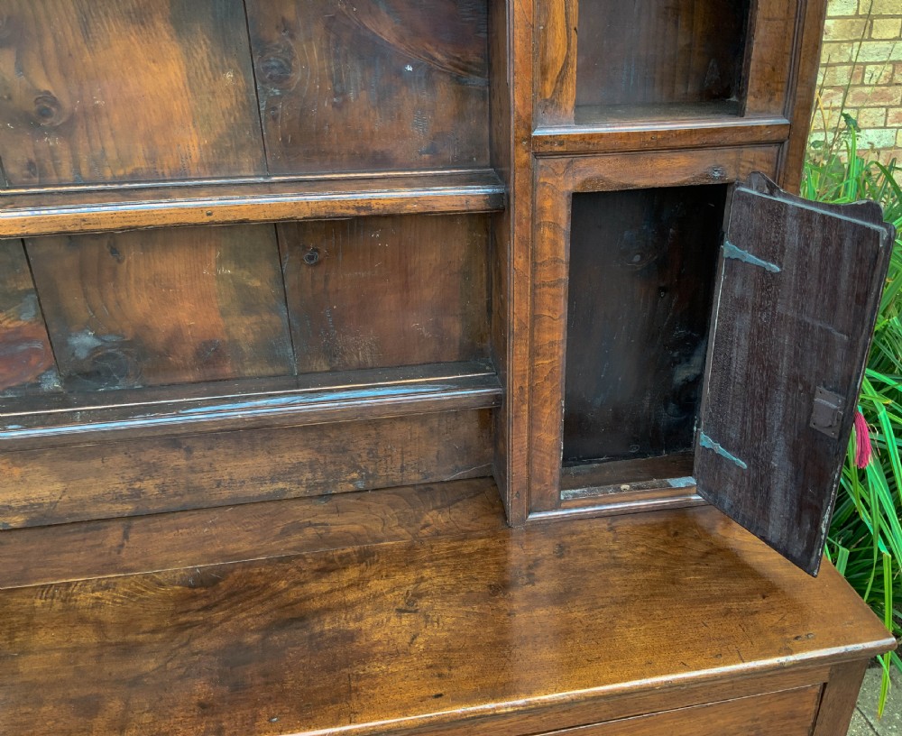 A Georgian Oak Dresser c 1760 View V