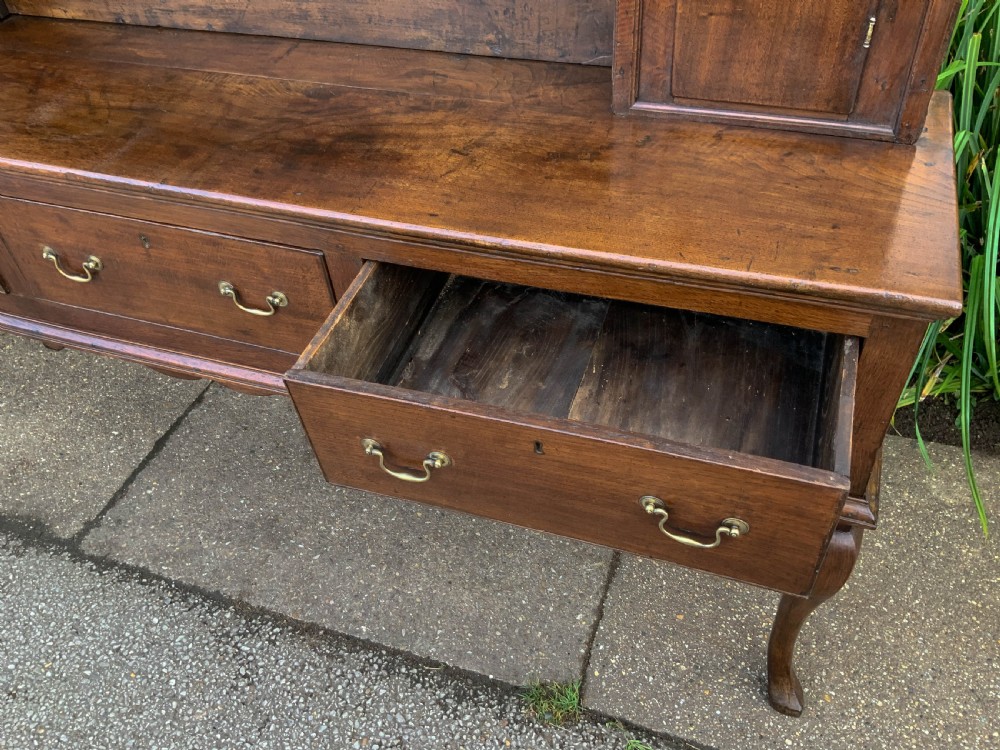 A Georgian Oak Dresser c 1760 View VI