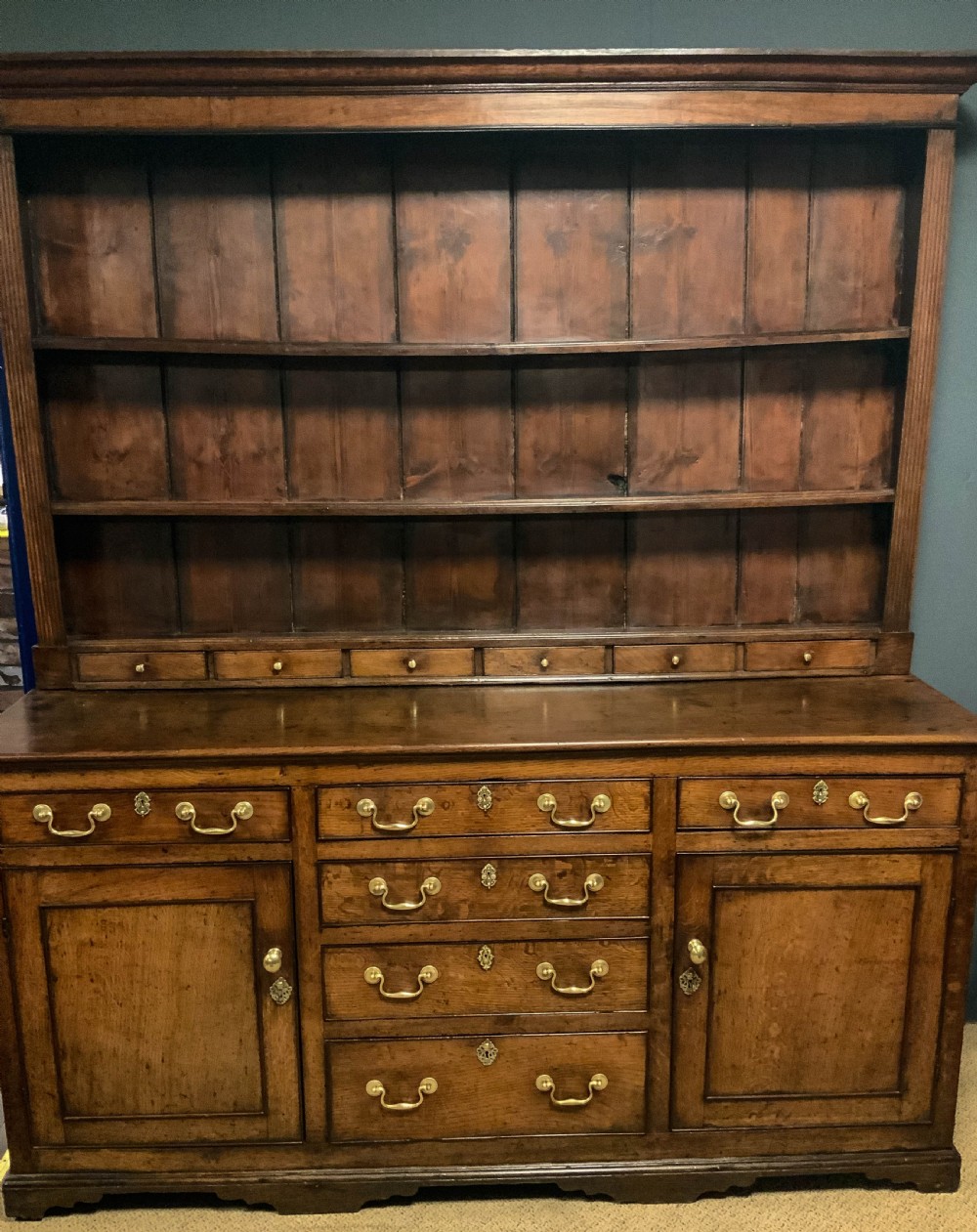 Very good 18th century Oak Dresser