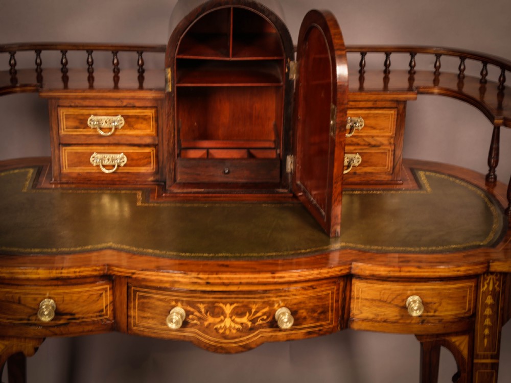 An Attractive Victorian Ladies desk in Rosewood View IV