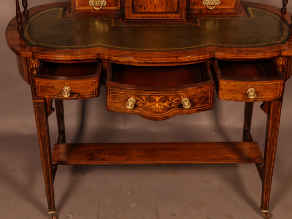 An Attractive Victorian Ladies desk in Rosewood View V