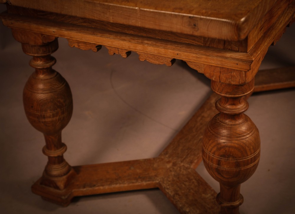 A Dutch Dining Table in Oak View VI