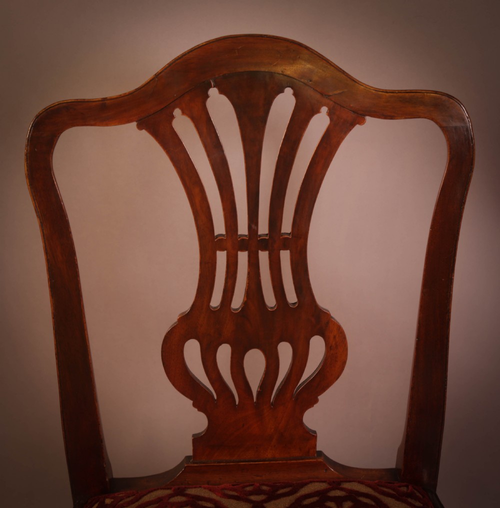 A set of 8 Georgian Hepplewhite Dining Chairs in Mahogany View IX