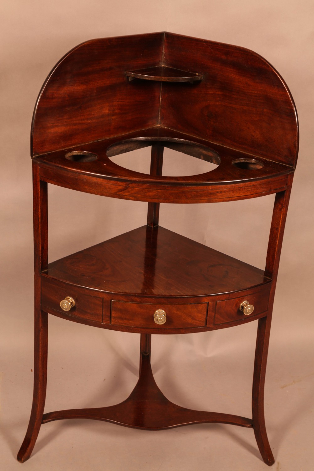 A Georgian Corner Washstand in Mahogany