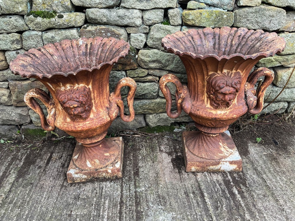 A Super Pair of Garden Urns