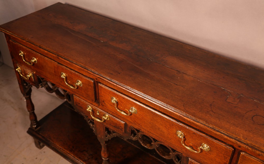 A Superb Georgian Oak Serving Dresser c 1750 View XII