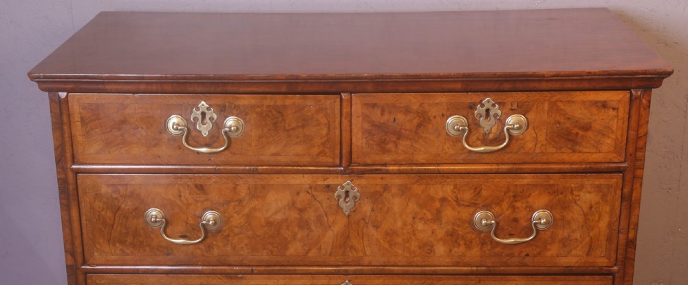 A George I Walnut Chest of Drawers 2 over 3 View IV