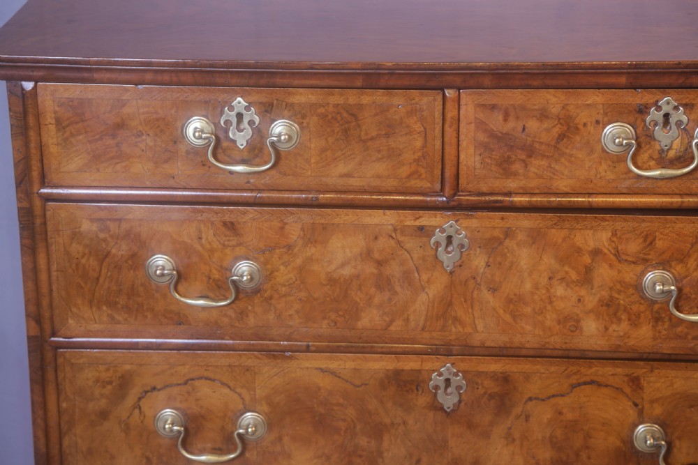 A George I Walnut Chest of Drawers 2 over 3 View VIII