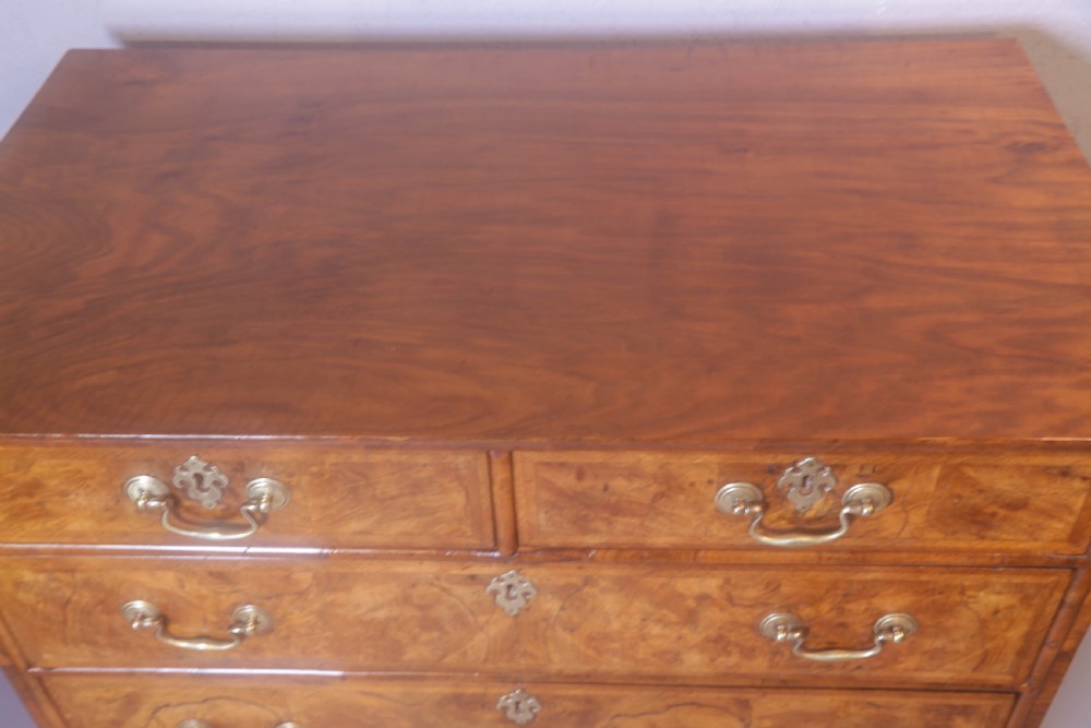 A George I Walnut Chest of Drawers 2 over 3 View XII