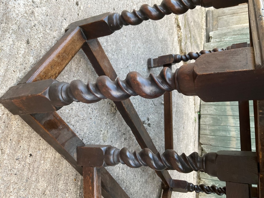 A super large 17th c gate table in Oak seat 8 View VI