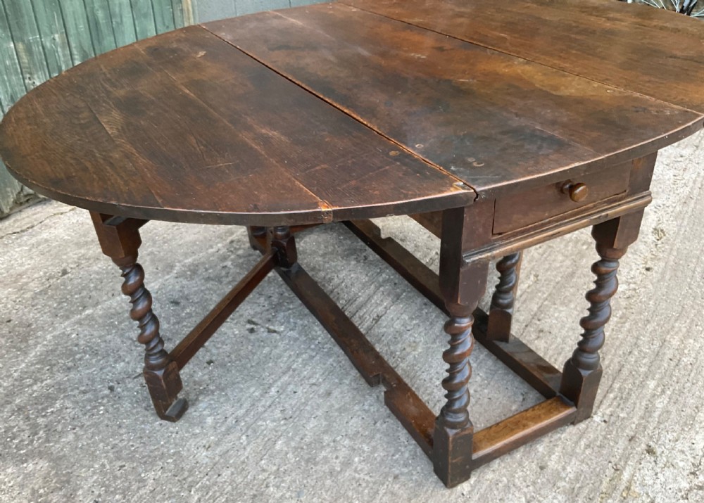 A super large 17th c gate table in Oak seat 8 View VIII