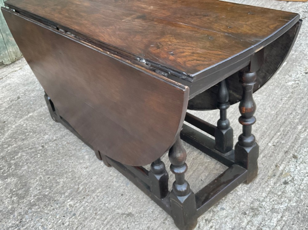A super large 17th c gate table in Oak seat 8 View XVIII