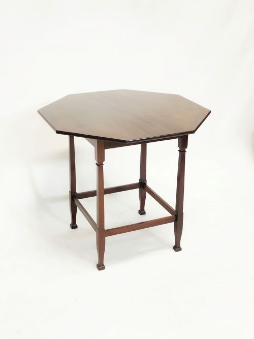 Shapland And Petter Mahogany Occasional Table 