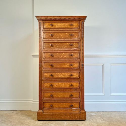 Stunning Gillows Oak Wellington Chest