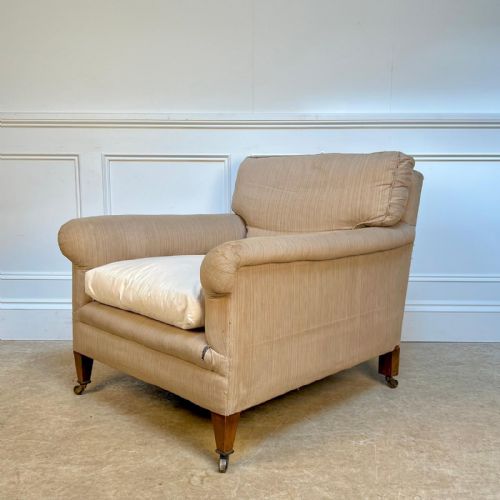 A PAIR OF EDWARDIAN COUNTRY HOUSE ARMCHAIRS IN HOWARD SONS STYLE - ADDITIONAL PHOTO 2