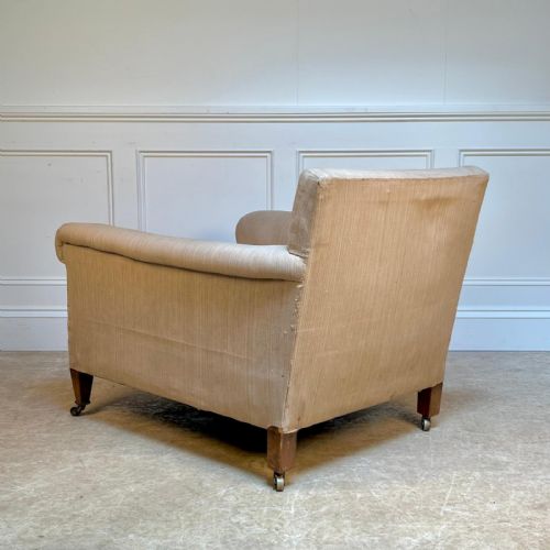 A PAIR OF EDWARDIAN COUNTRY HOUSE ARMCHAIRS IN HOWARD SONS STYLE - ADDITIONAL PHOTO 5