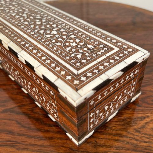 BEAUTIFUL 19TH C HOSHIARPUR ARTISTS STATIONARY BOX - ADDITIONAL PHOTO 1